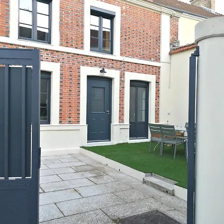 Les Briquettes Holiday home